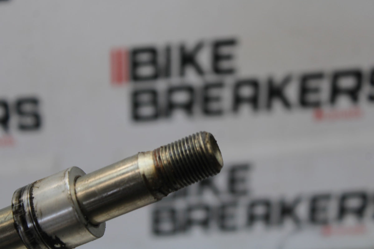 12 TRIUMPH STREET TRIPLE R FRONT WHEEL RIM AXLE PIVOT BOLT BB914