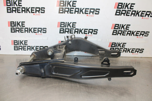 23 KAWASAKI NINJA 650 EX650 REAR SWINGARM BACK SUSPENSION SWING ARM BB920