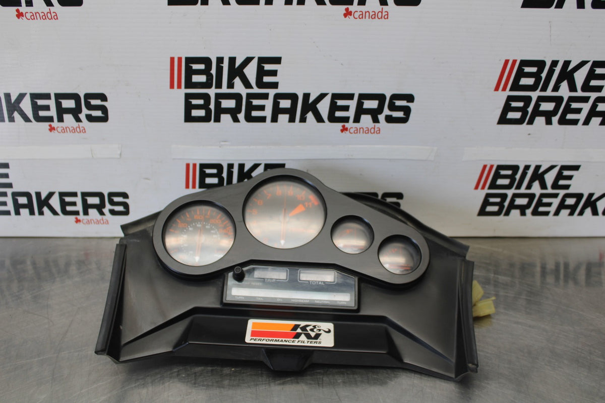 84 HONDA INTERCEPTOR 1000 VF1000F SPEEDO GAUGES DISPLAY CLUSTER METER BB878