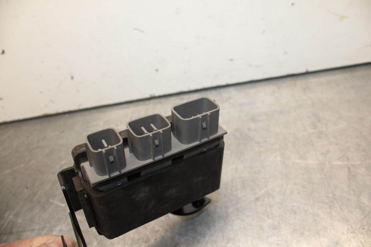 23-24 KAWASAKI ZX4R ZX 4RR ZX 4 RR ZX4 RR RELAY ASSEMBLY FUSE BOX BB610