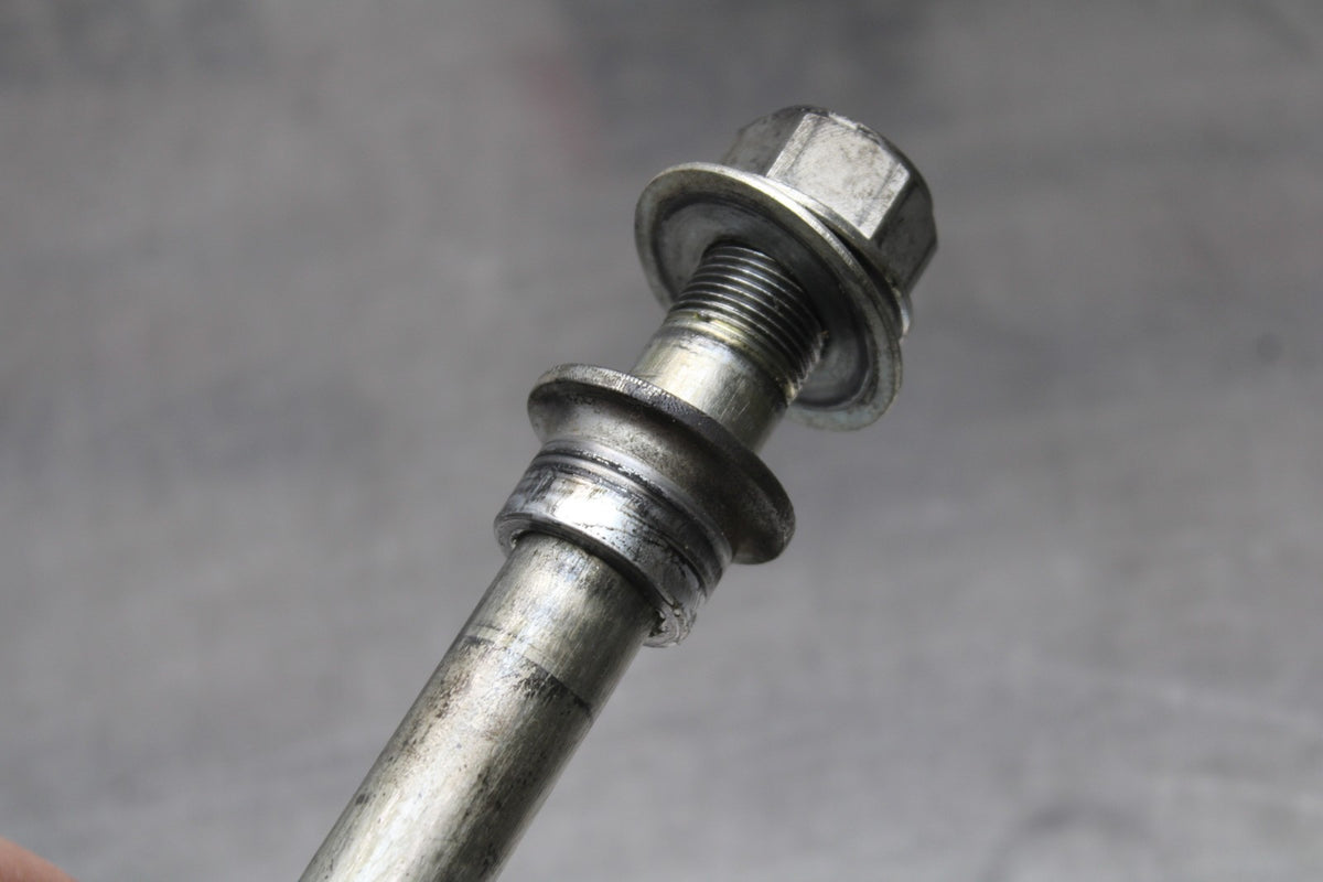 17-24 SUZUKI SV650 REAR AXLE BACK WHEEL RIM PIVOT BOLT AXEL BB829