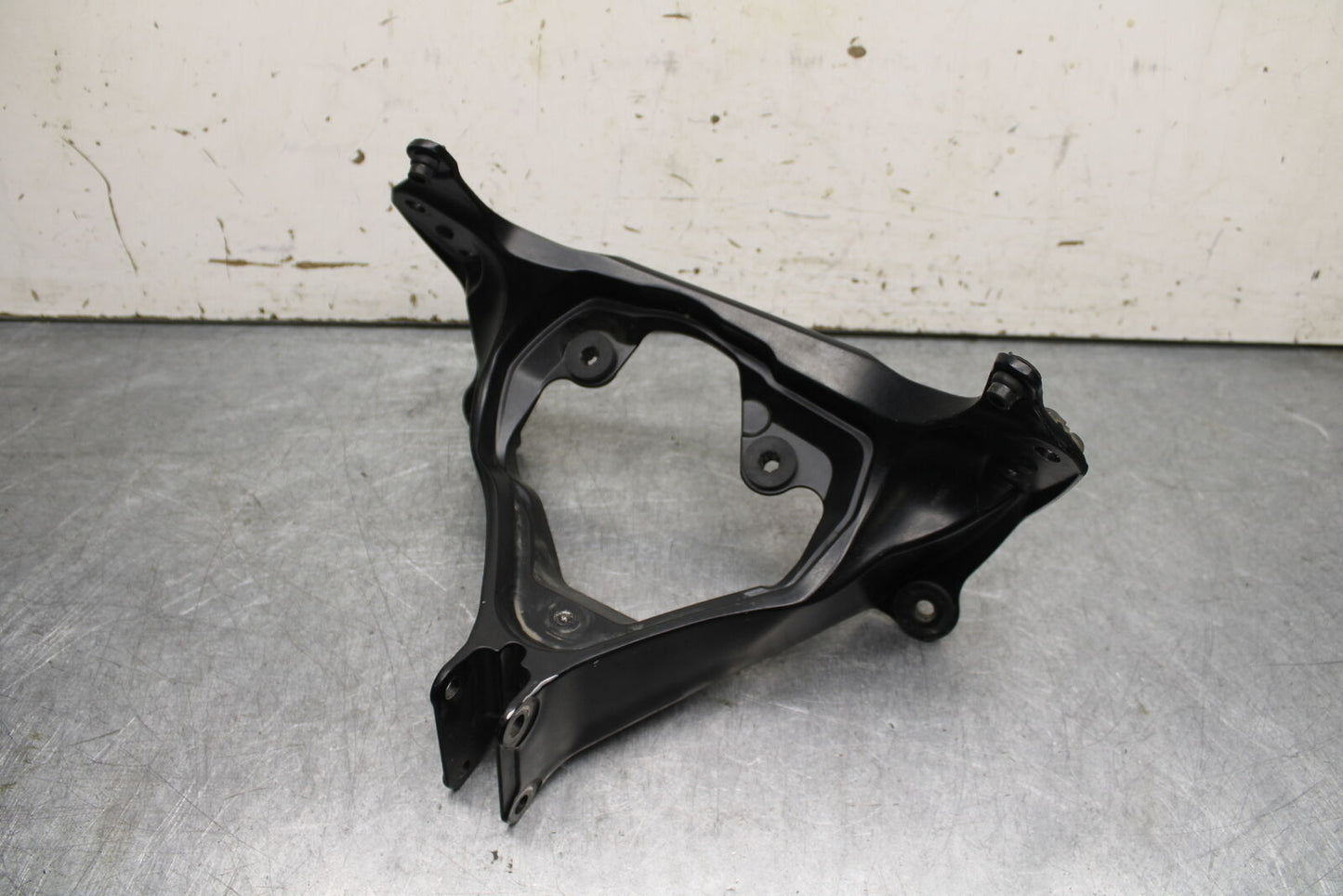06-07 SUZUKI GSXR750 UPPER FAIRING MIRROR GAUGES STAY BRACKET 94511-01H00 BB670