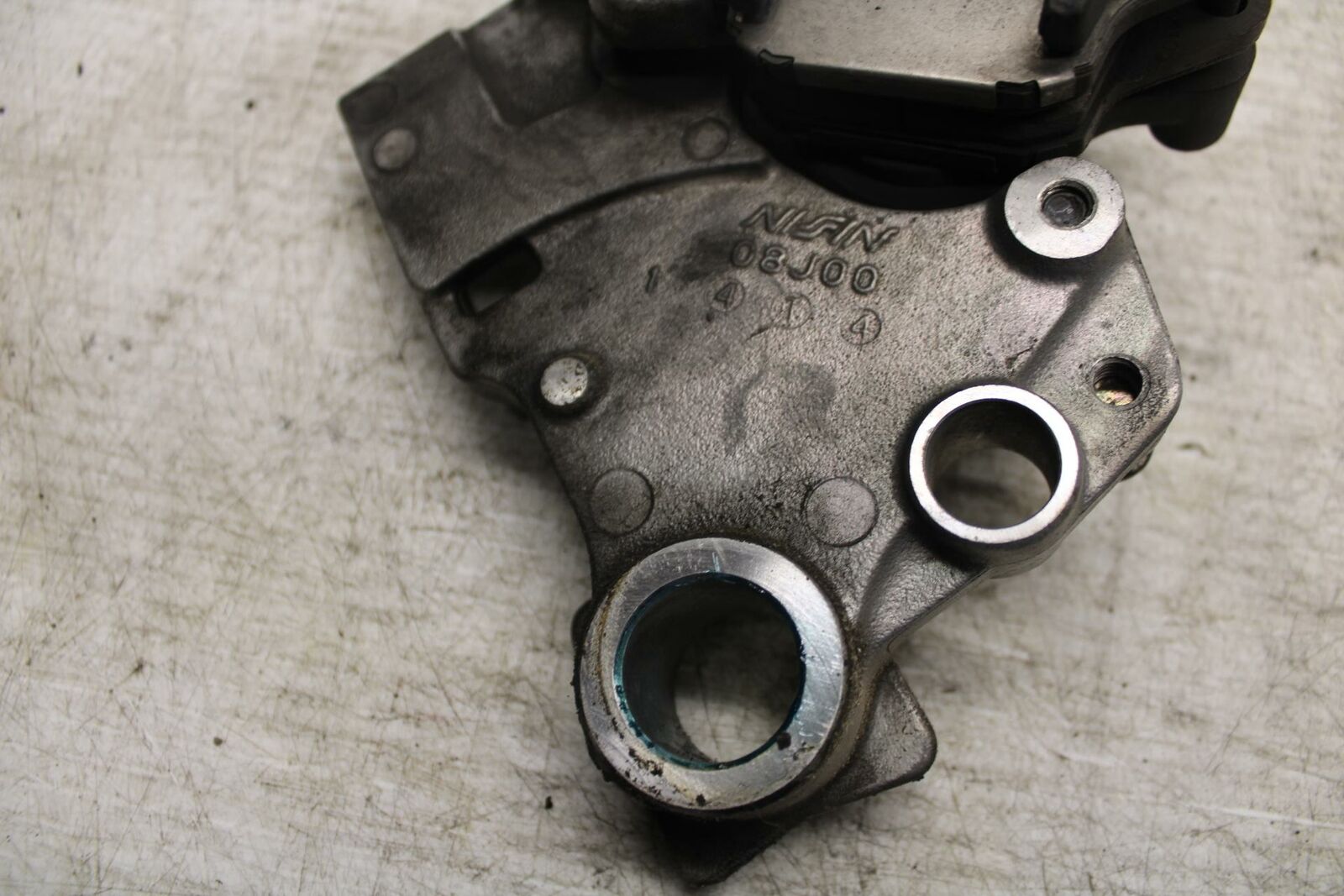 15-16 SUZUKI GSXS750 REAR BACK BRAKE CALIPER W MOUNT BRACKET BB374