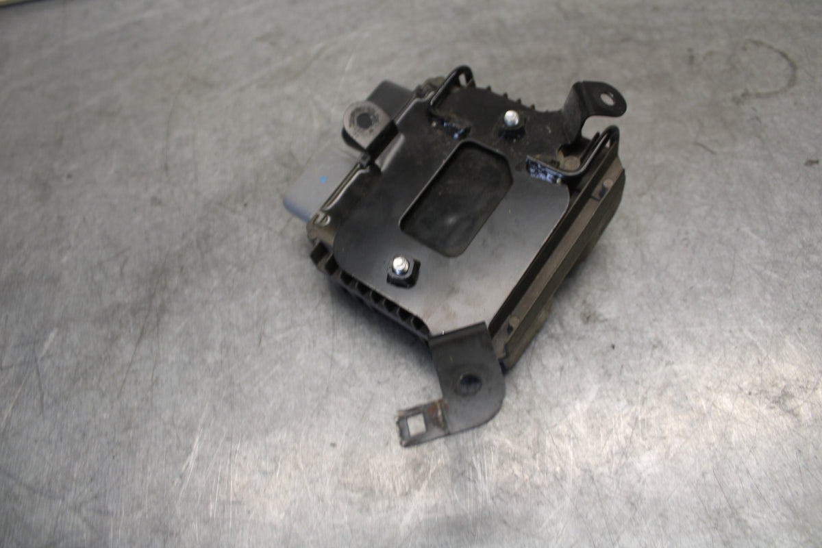 13-18 KAWASAKI NINJA ZX6R RECTIFIER VOLTAGE REGULATOR  BB682