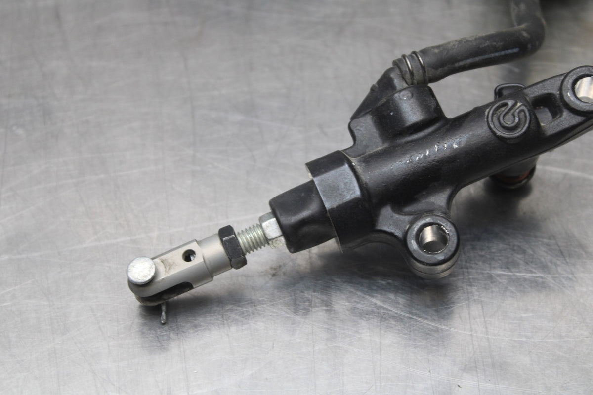 08-09 YAMAHA YZF R6S REAR BACK BRAKE MASTER CYLINDER W RESERVOIR BB796