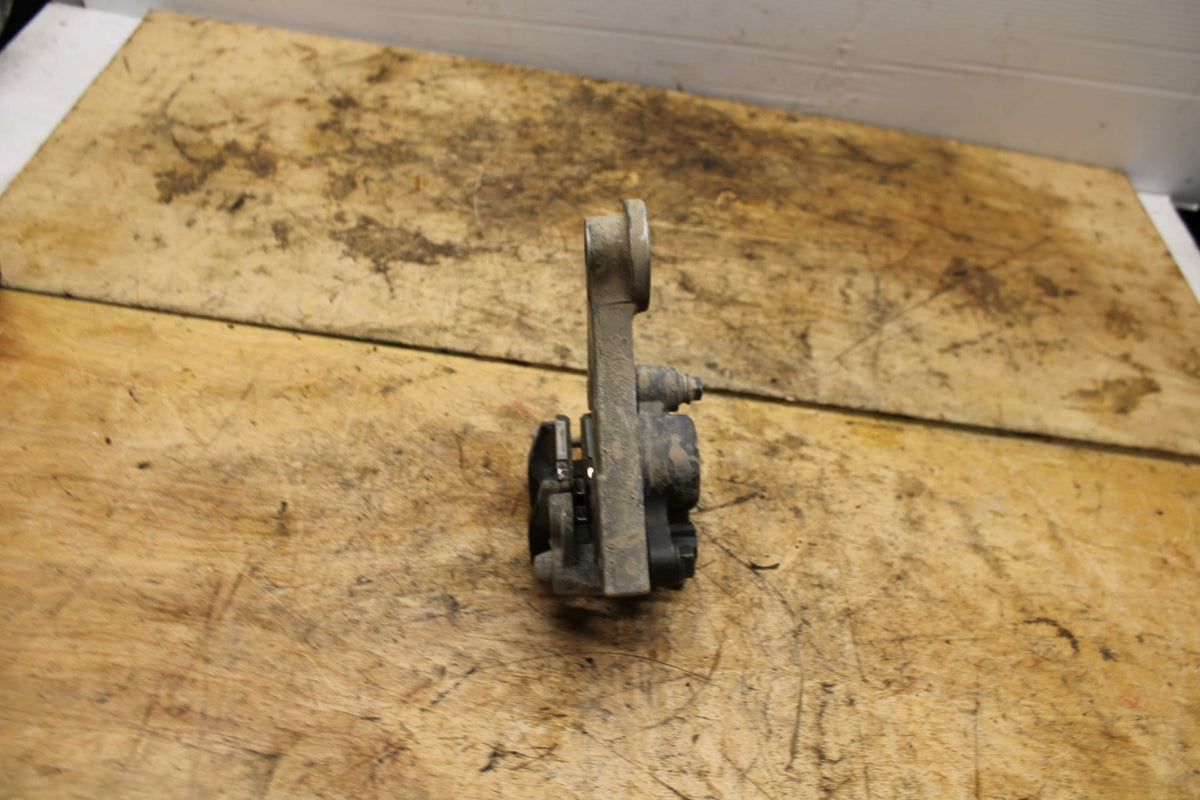 07-11 SUZUKI VSTROM 650 REAR BACK BRAKE CALIPER W MOUNT BRACKET