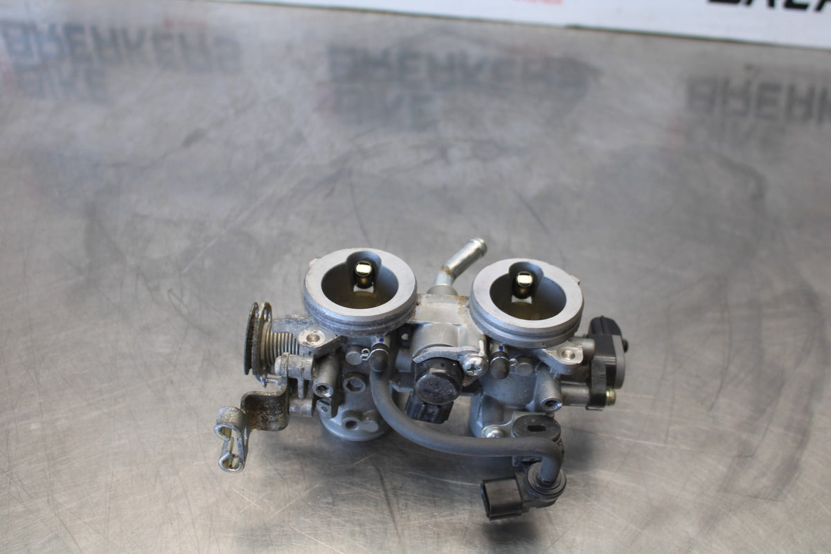 24-25 KAWASAKI NINJA 500 ABS MAIN FUEL INJECTORS / THROTTLE BODIES BB899