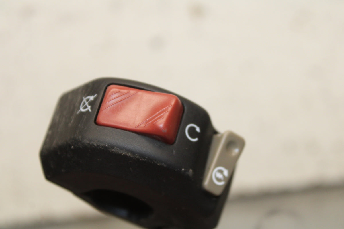 24-25 KAWASAKI NINJA ZX6R RIGHT CLIP ON HANDLE KILL OFF START SWITCH  BB726