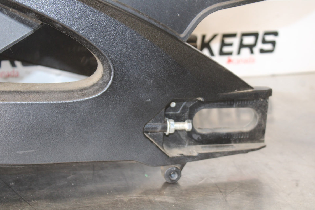 15-26 SUZUKI GSXR600 REAR SWINGARM BACK SUSPENSION SWING ARM BB888