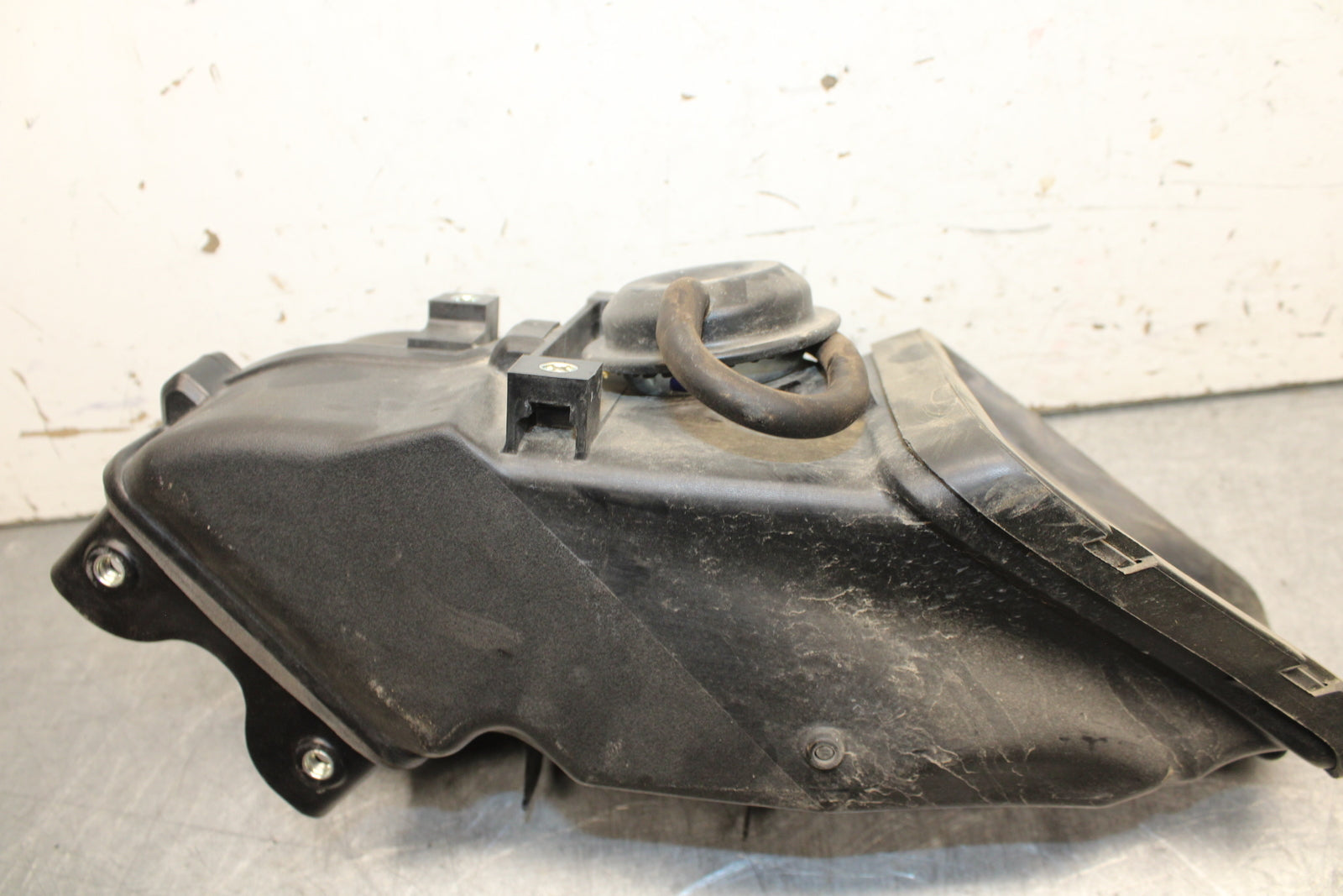 16 KAWASAKI NINJA ZX10R RAM AIR INTAKE TUBE DUCT 39045-0041 BB650