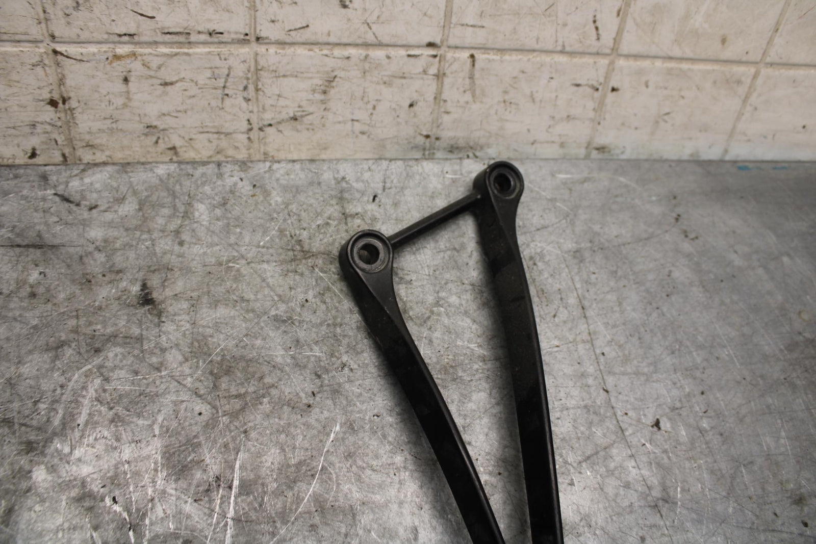 09-12 KAWASAKI NINJA ZX6R RIGHT REAR BACK PASSENGER PEG bb544