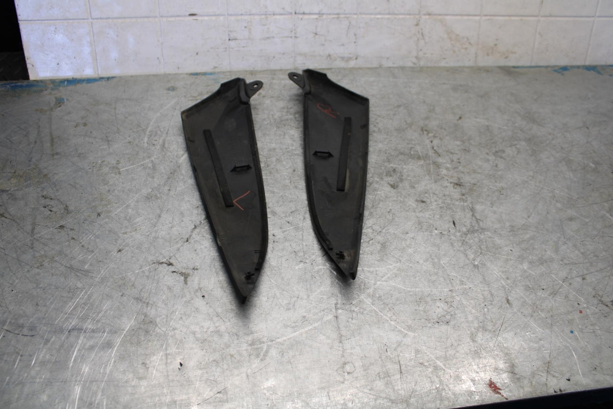 04-06 YAMAHA YZF R1 RIGHT LEFT GAS FUEL TANK PANELS COVERS TRIM SET COWLS  BB432