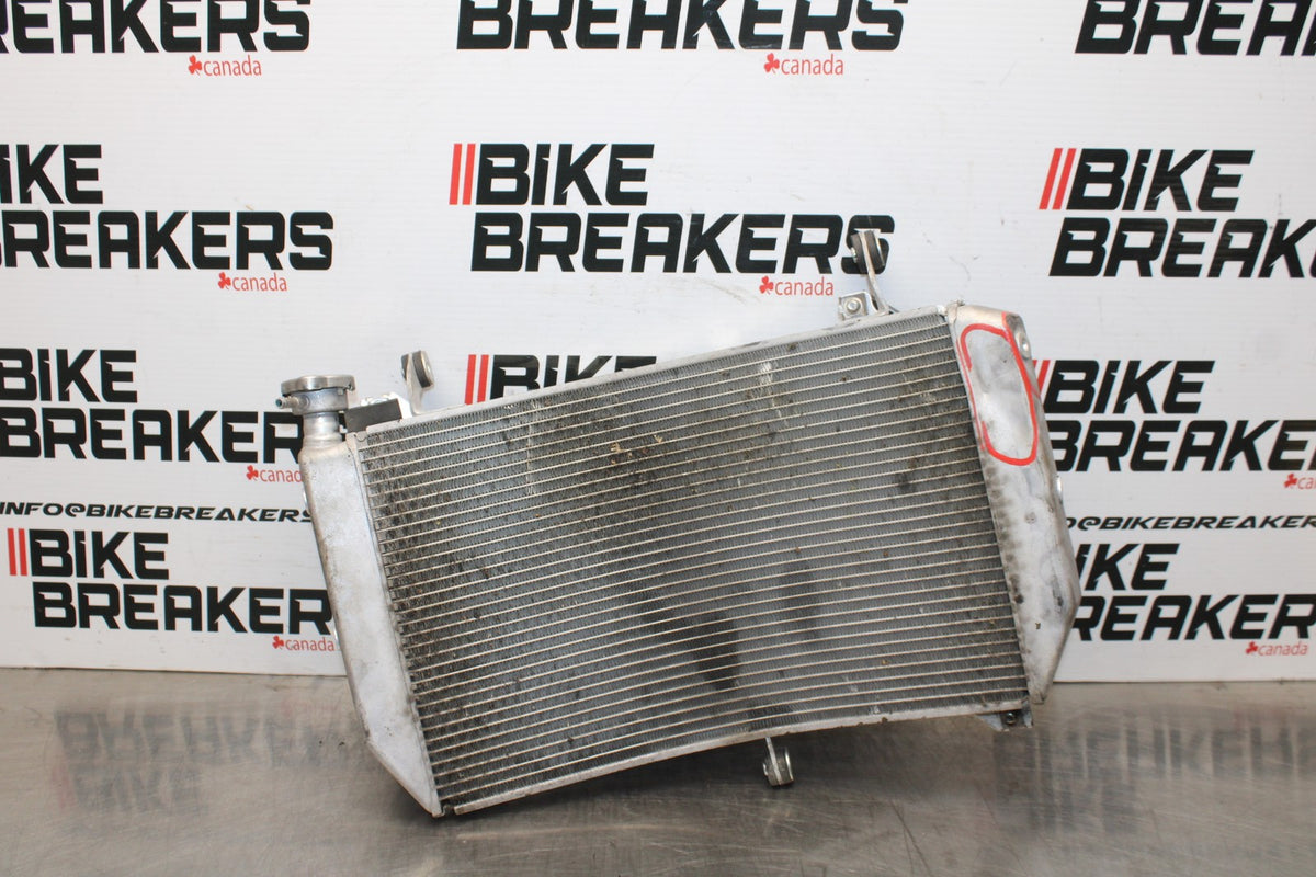 18 YAMAHA YZF R1  ENGINE RADIATOR MOTOR COOLER COOLING RADIATER BB838