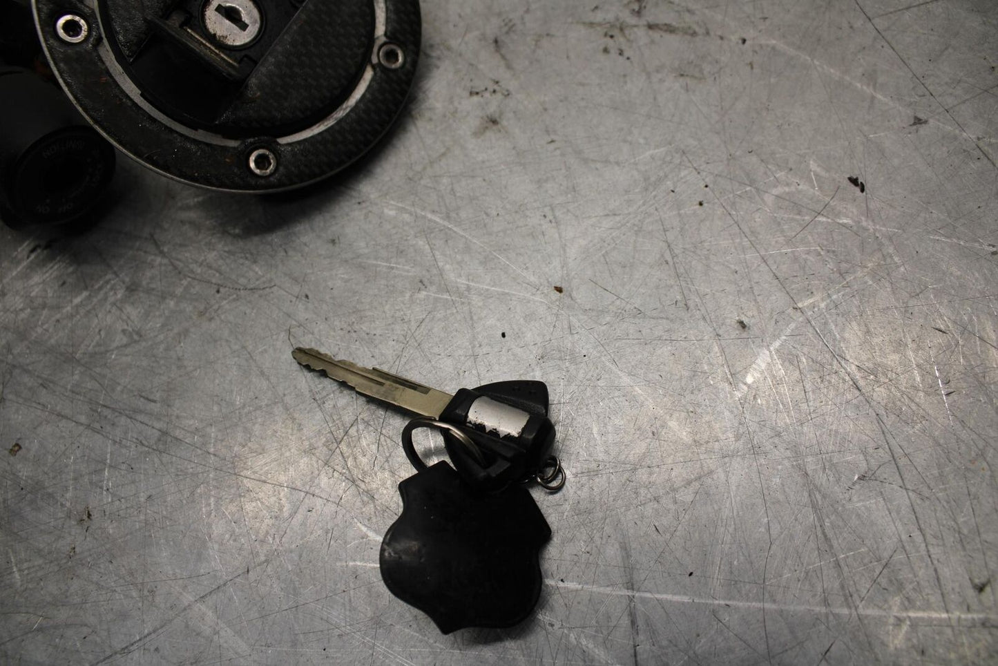 2008 Suzuki GSXR1000 IGNITION LOCK KEY SET W/ GAS CAP  BB519