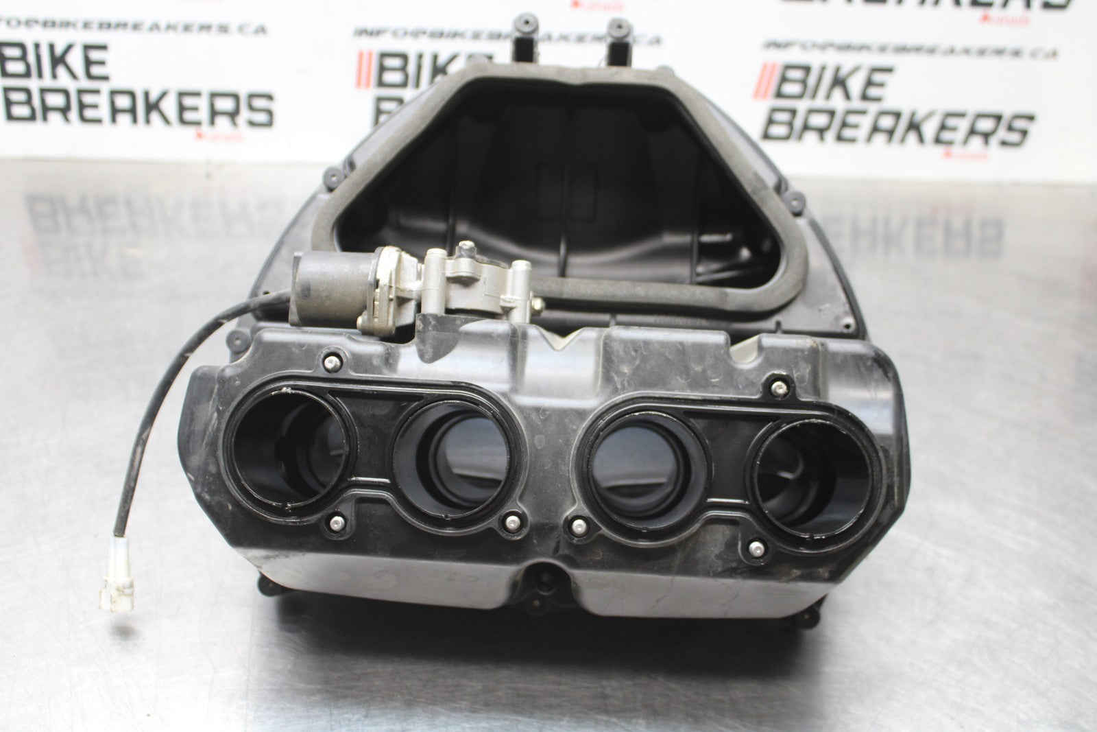 07-08 YAMAHA YZF R1 AIRBOX AIR INTAKE FILTER BOX /W STACKS BB771