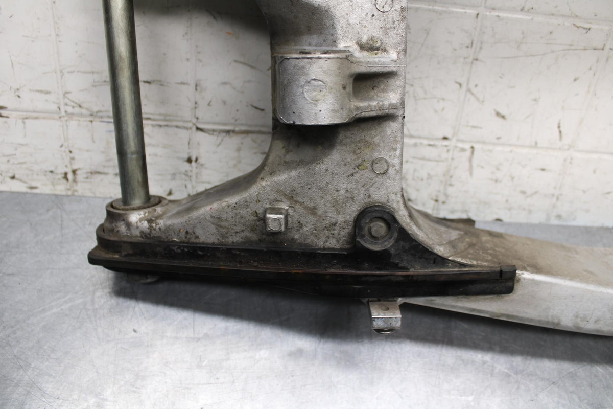 2000 Honda CBR600F4 REAR SWINGARM BACK SUSPENSION SWING ARM 52200-MBW-000 BB552