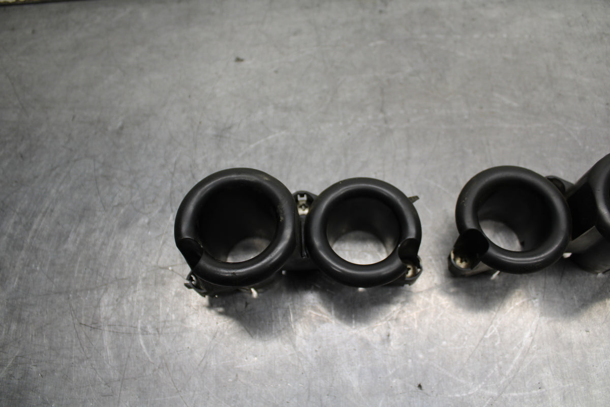 05-06 HONDA CBR600RR AIRBOX INTAKE VELOCITY STACKS BB739