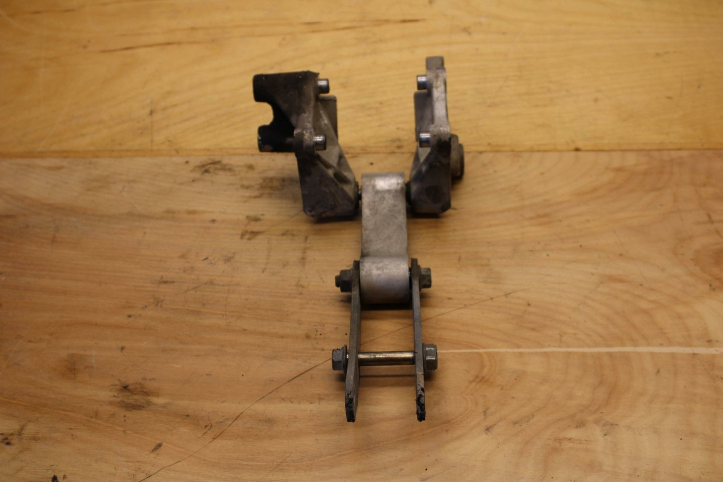 01-06 HONDA CBR600F4I REAR DOGBONE SHOCK LINKAGE LINK BB314