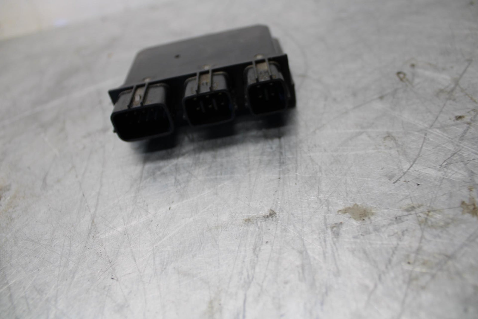 07-08 KAWASAKI CONCOURS 1400 ABS RELAY ASSEMBLY FUSE BOX BB449