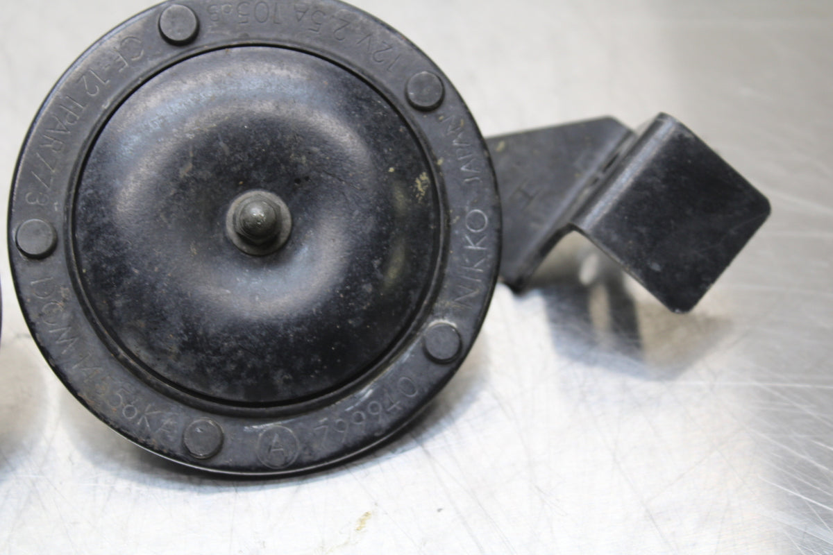 86 SUZUKI GS750ES HORN SIGNAL SET BB140