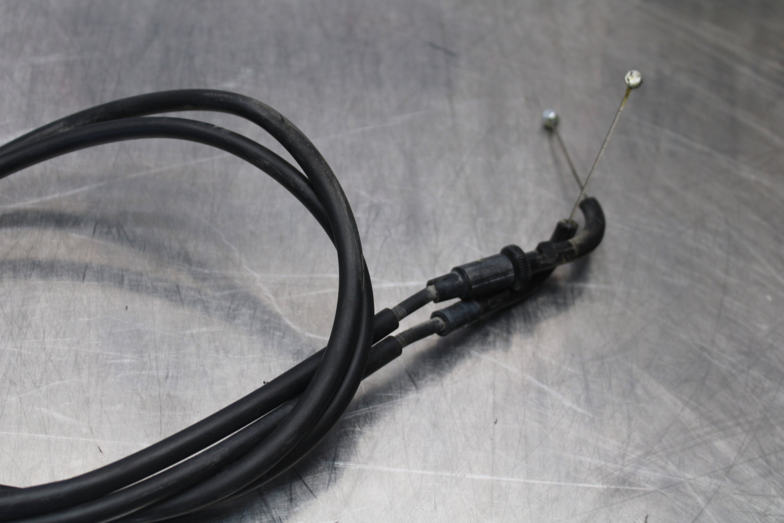 09-15 YAMAHA FZ6R THROTTLE CABLES LINES BB161