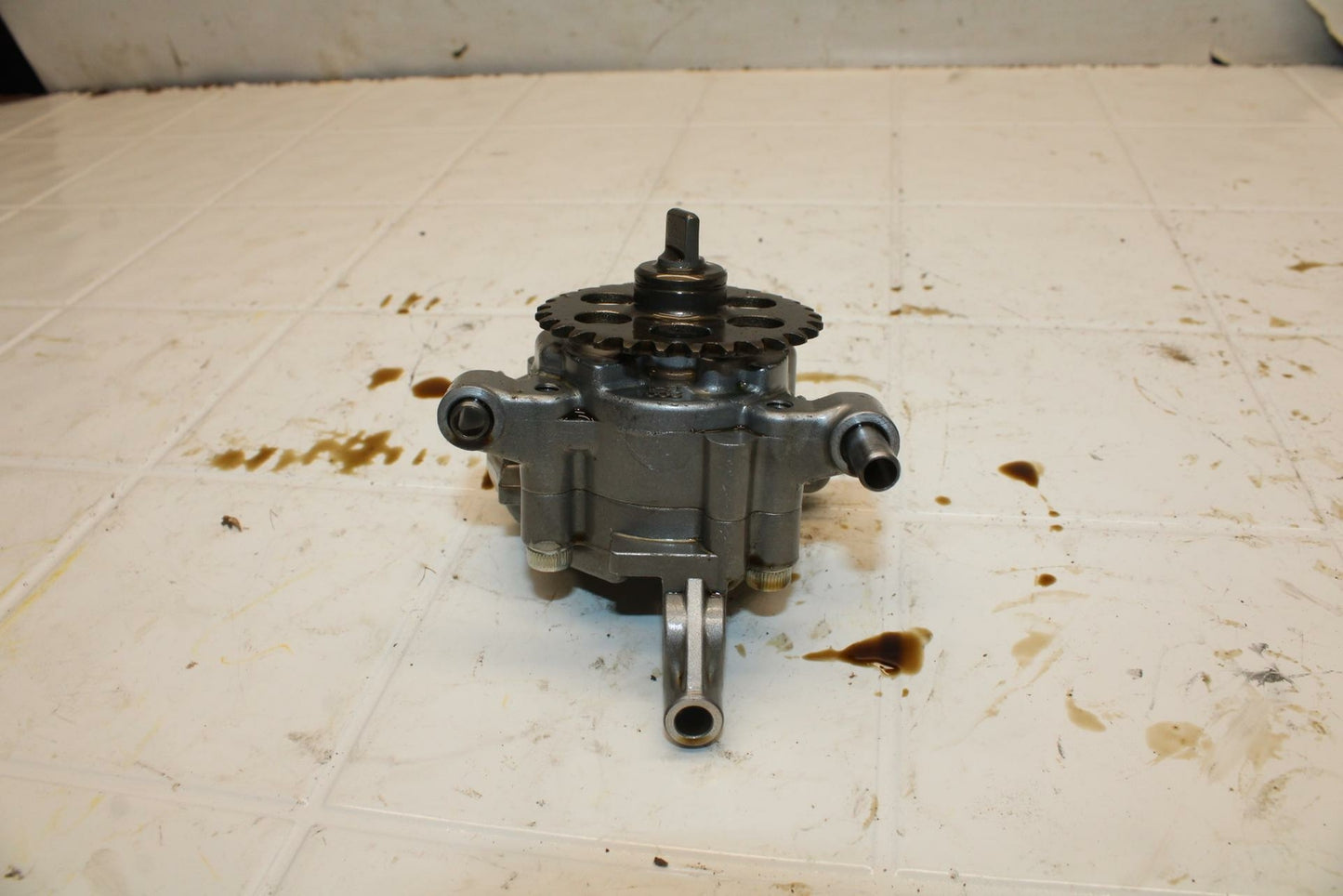 08-16 YAMAHA YZF R6 ENGINE MOTOR OIL PUMP BB406