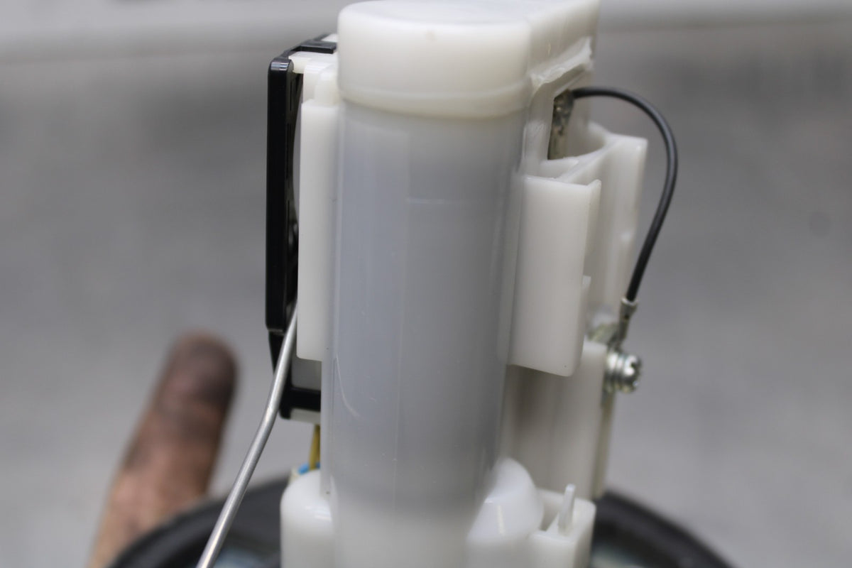 18 HONDA CB500F FUEL PUMP GAS PETROL SENDER UNIT BB861