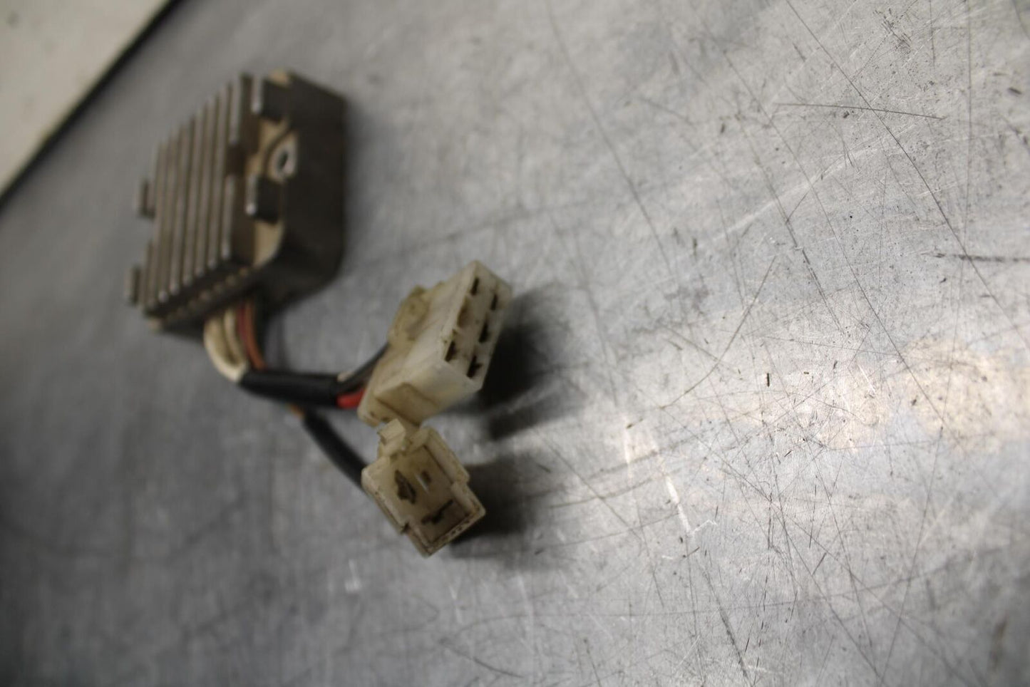 1979 Yamaha XS1100 RECTIFIER VOLTAGE REGULATOR 1T4-81960-A0-00 BB572