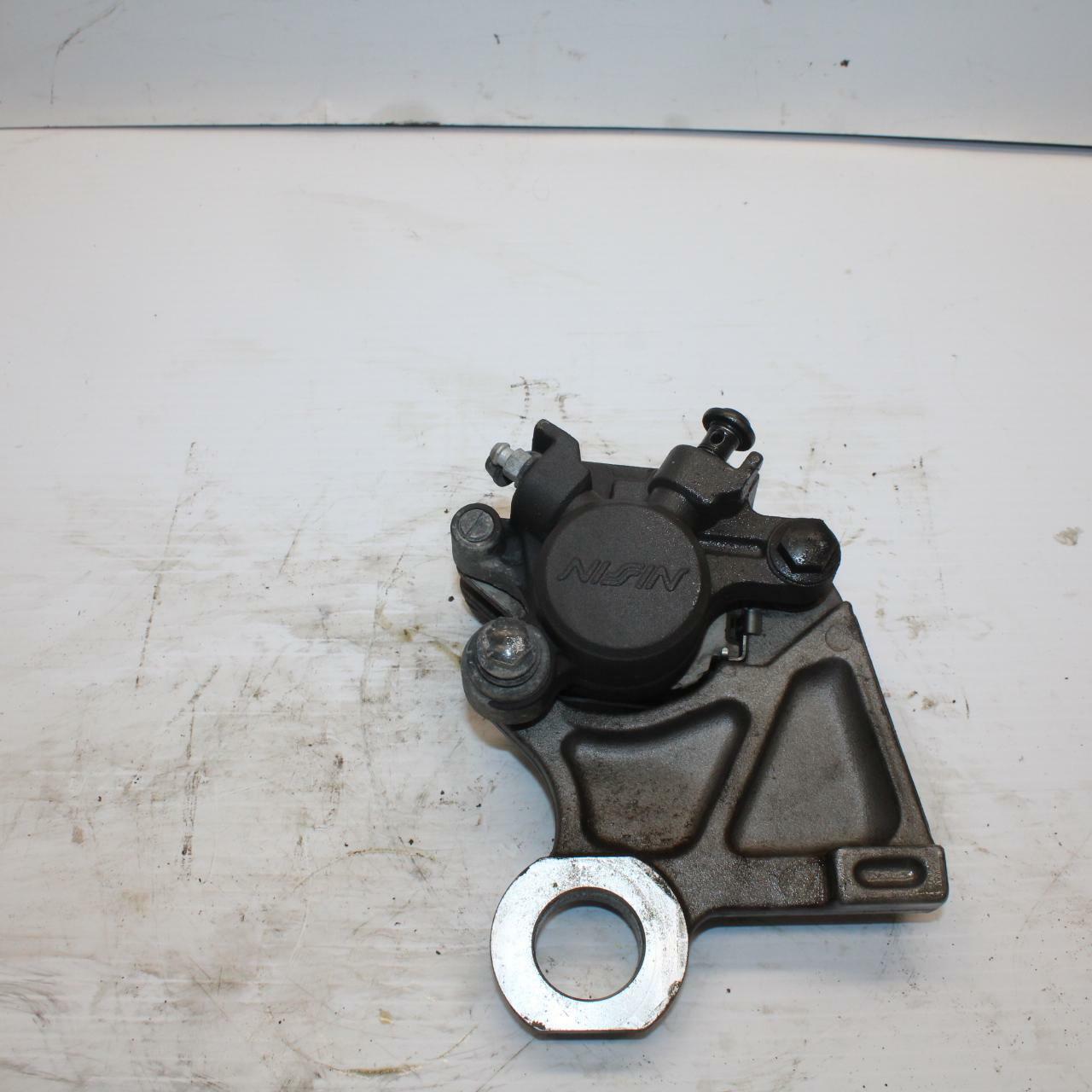 08-16 YAMAHA YZF R6 REAR  BRAKE CALIPER W MOUNT BRACKET 2C0-2580W-00-00 BB273