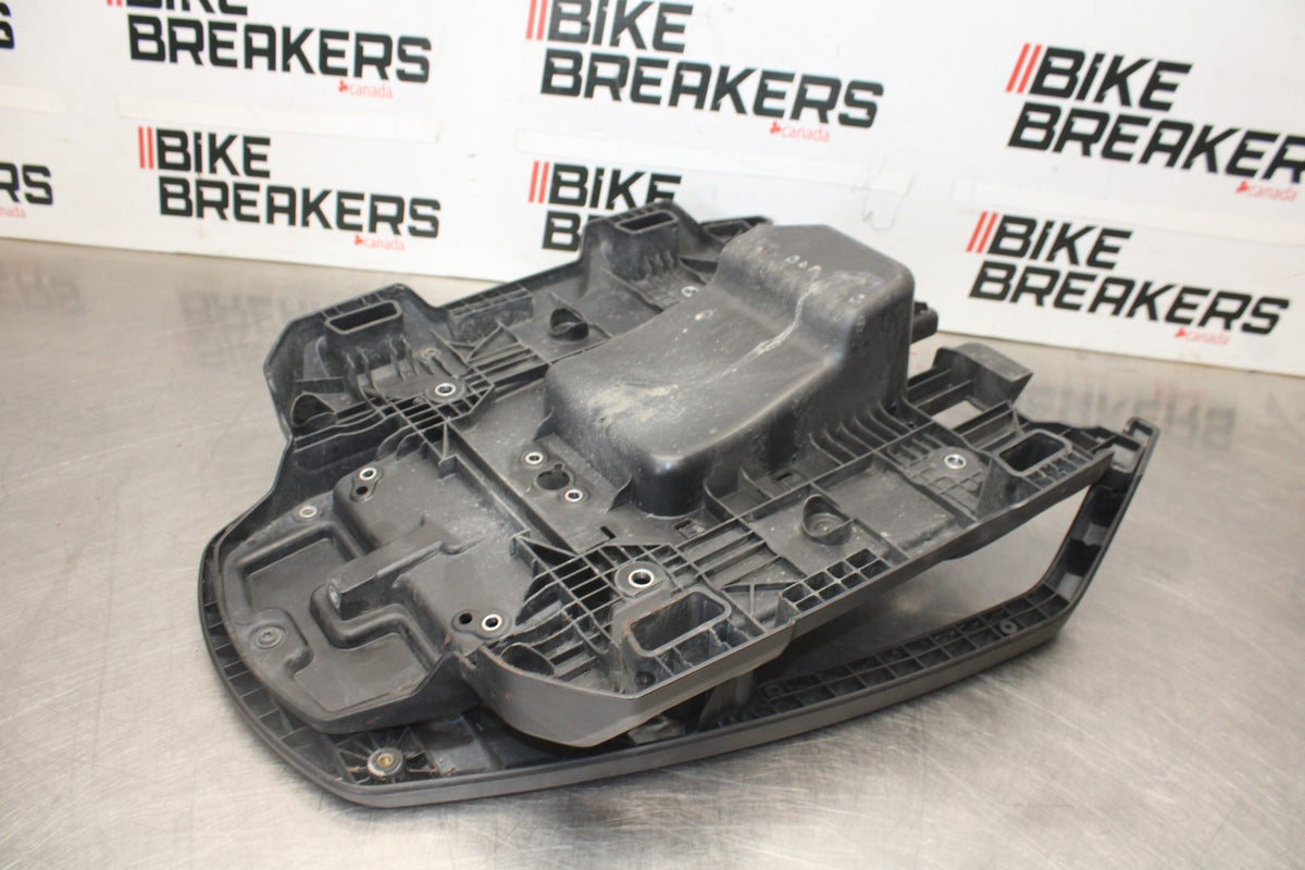 22 HARLEY-DAVIDSON PAN AMERICA 1250 PASSENGER REAR SEAT GRAB HANDLE/ RACK  BB910