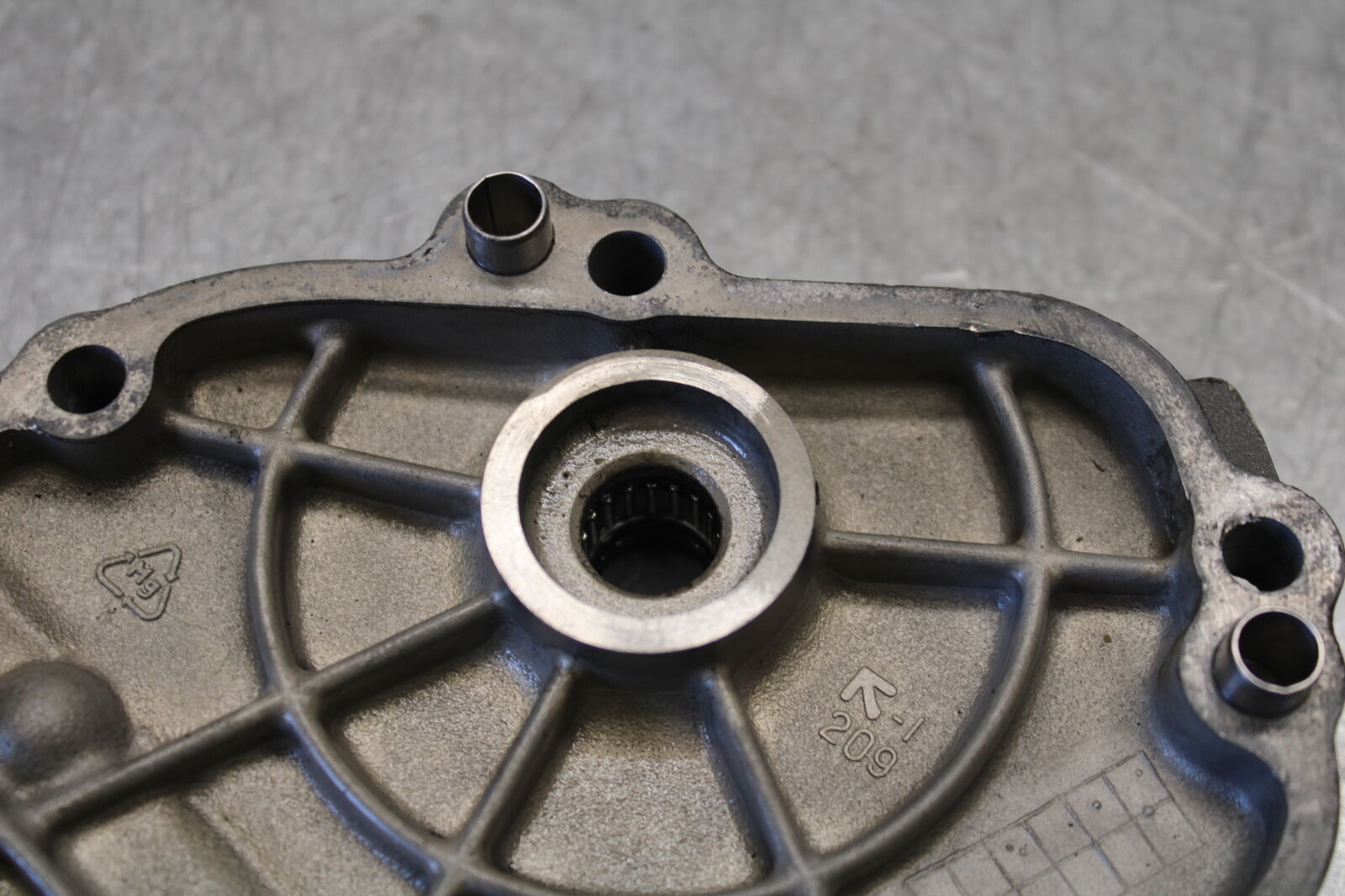 08-09 YAMAHA YZF R6S SHIFTER SHIFT SHAFT COVER  BB690