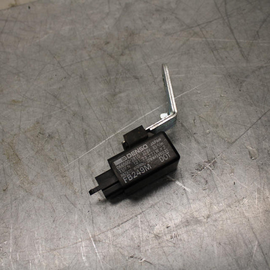 07-08 KAWASAKI CONCOURS 1400 ABS TURN SIGNAL BLINKER RELAY FLASHER SWITCH BB449