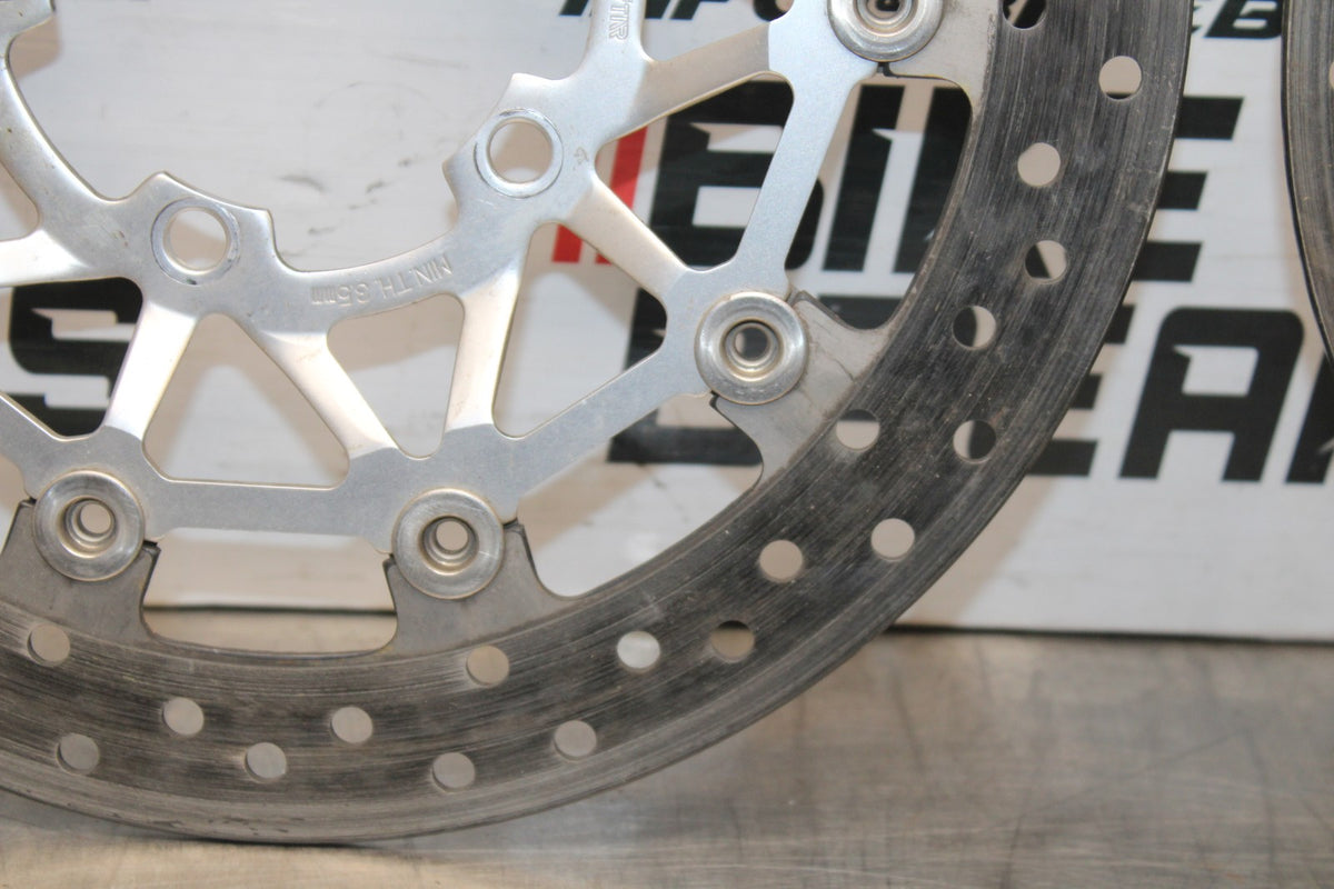 09-11 TRIUMPH DAYTONA 675 FRONT LEFT RIGHT BRAKE ROTORS DISCS BB854