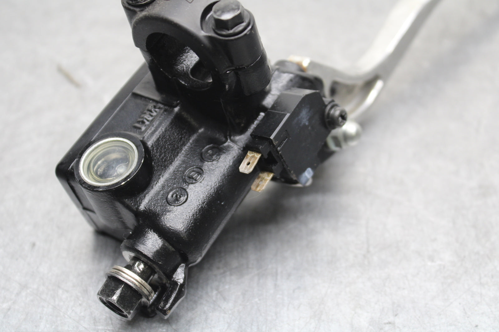 13-15 HONDA CBR500R FRONT BRAKE MASTER CYLINDER w/ LEVER 45510-MGZ-305 BB315