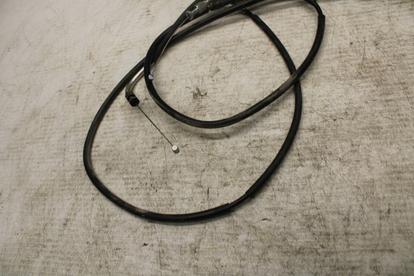20-21 YAMAHA XSR900 THROTTLE CABLE LINE HOUSING GUIDE BB372