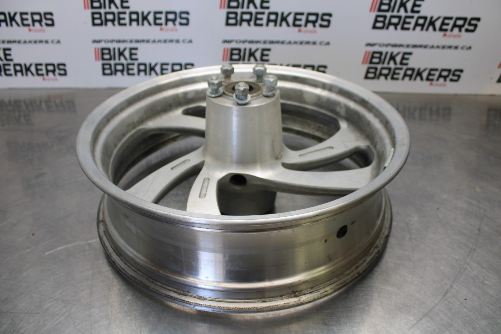 05-06 VICTORY KINGPIN DELUXE REAR WHEEL BACK RIM BB195