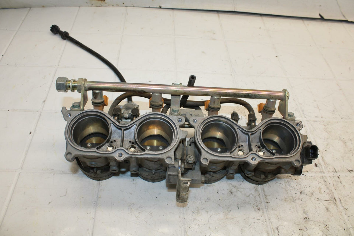 05-06 HONDA CBR600RR MAIN FUEL INJECTORS / THROTTLE BODIES BB399