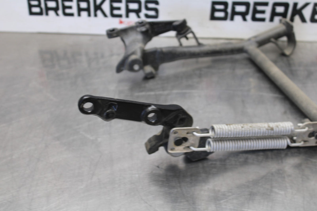 20-23 BMW F900R CENTER MAIN STAND BB923