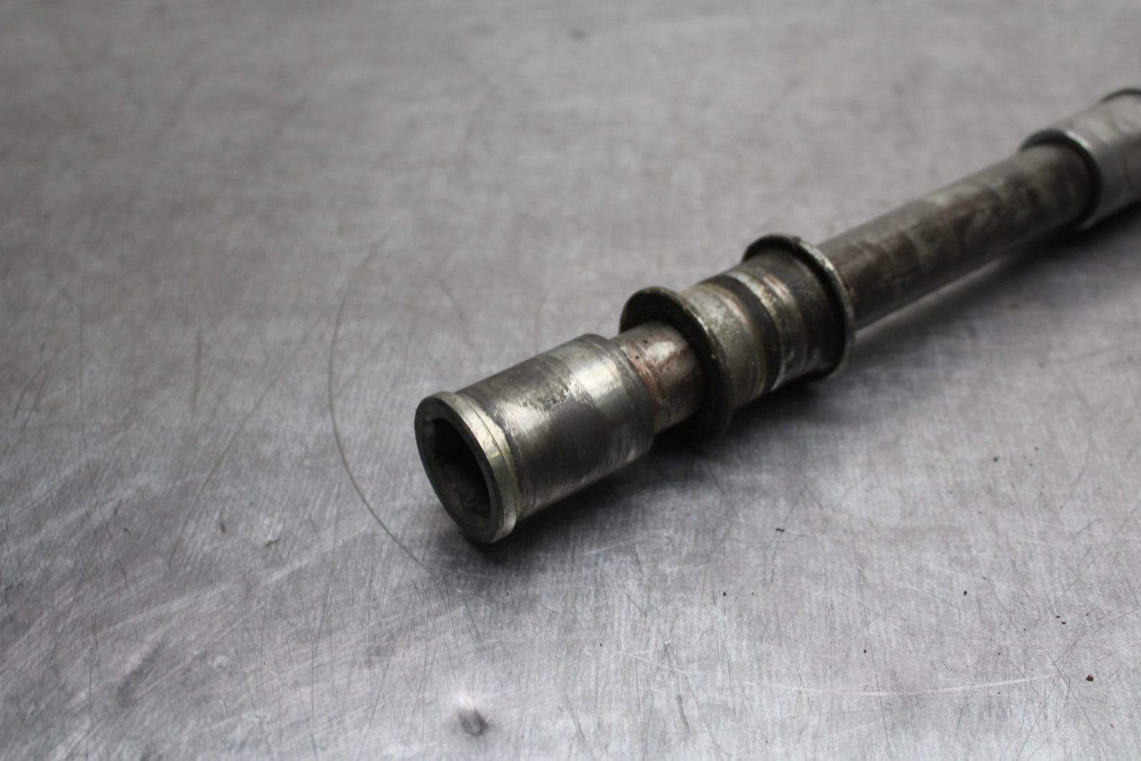 00-02 KAWASAKI NINJA ZX6R FRONT WHEEL RIM AXLE PIVOT BOLT BB750