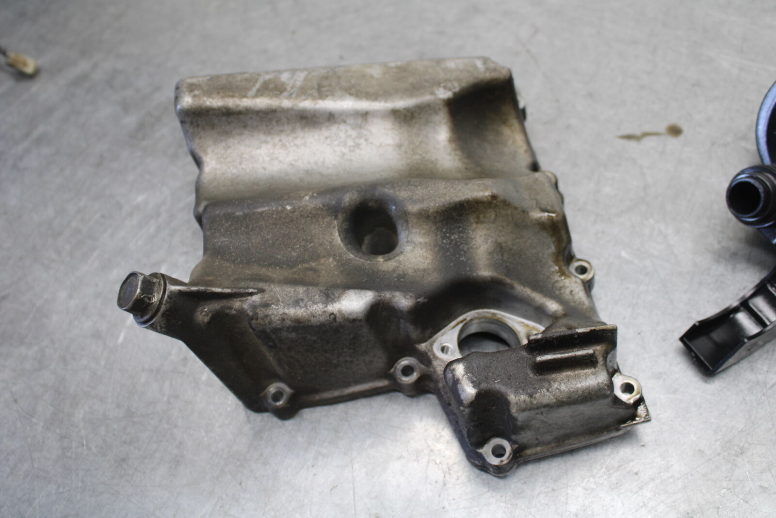 08-09 YAMAHA YZF R6S ENGINE MOTOR BOTTOM OIL PAN COVER  BB690