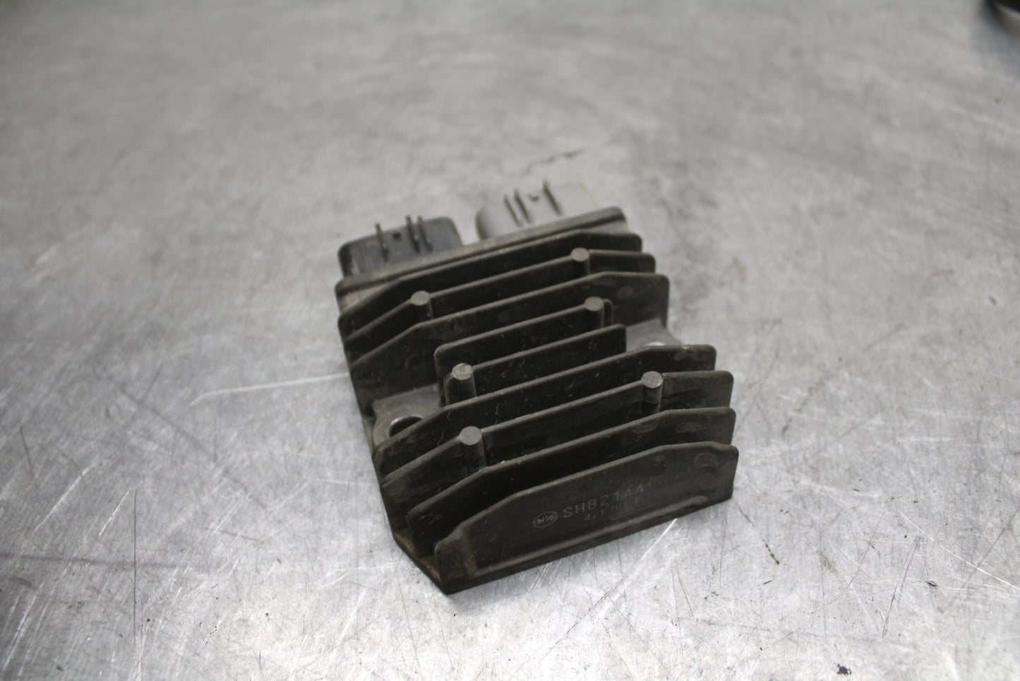 14-15 YAMAHA V STAR 1300 XVS1300CT TOURER RECTIFIER VOLTAGE REGULATOR BB722