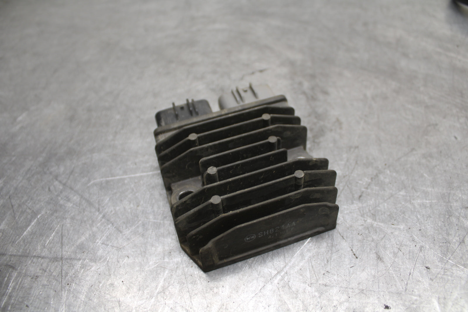 14-15 YAMAHA V STAR 1300 XVS1300CT TOURER RECTIFIER VOLTAGE REGULATOR BB722