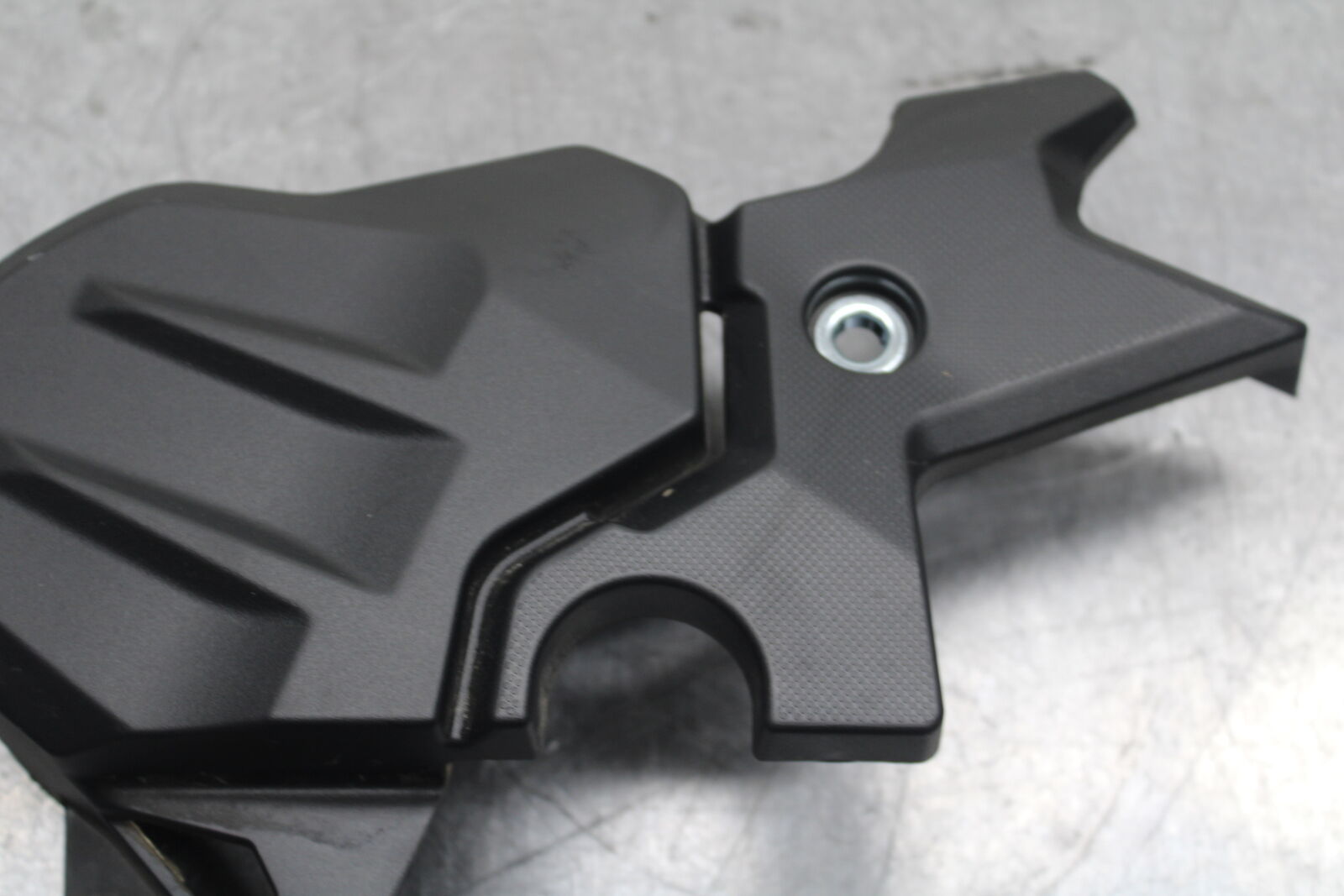 18-23 KAWASAKI NINJA 400 EX400 ABS ENGINE SPROCKET COVER BB747