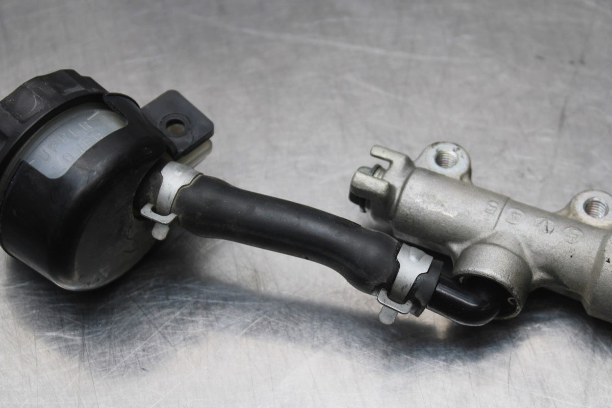 06 KAWASAKI Z750 REAR BACK BRAKE MASTER CYLINDER W RESERVOIR BB837