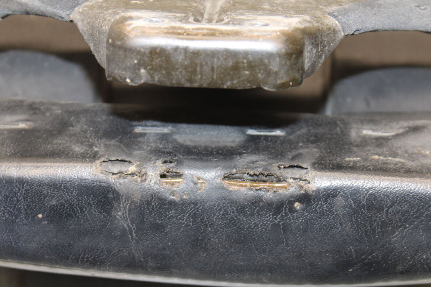 05-09 SUZUKI BOULEVARD C90 REAR DRIVERS SEAT  BB692