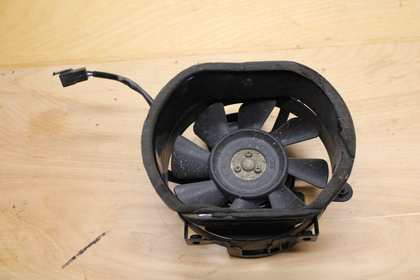 97-04 SUZUKI MARAUDER 800 ENGINE RADIATOR COOLING FAN BB312