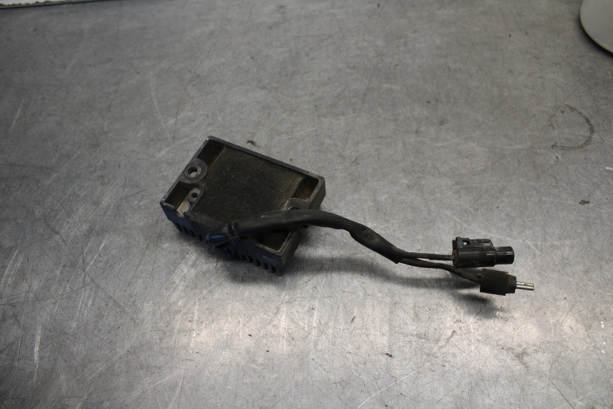 04-16 HARLEY-DAVIDSON SPORTSTER 883 RECTIFIER VOLTAGE REGULATOR BB680