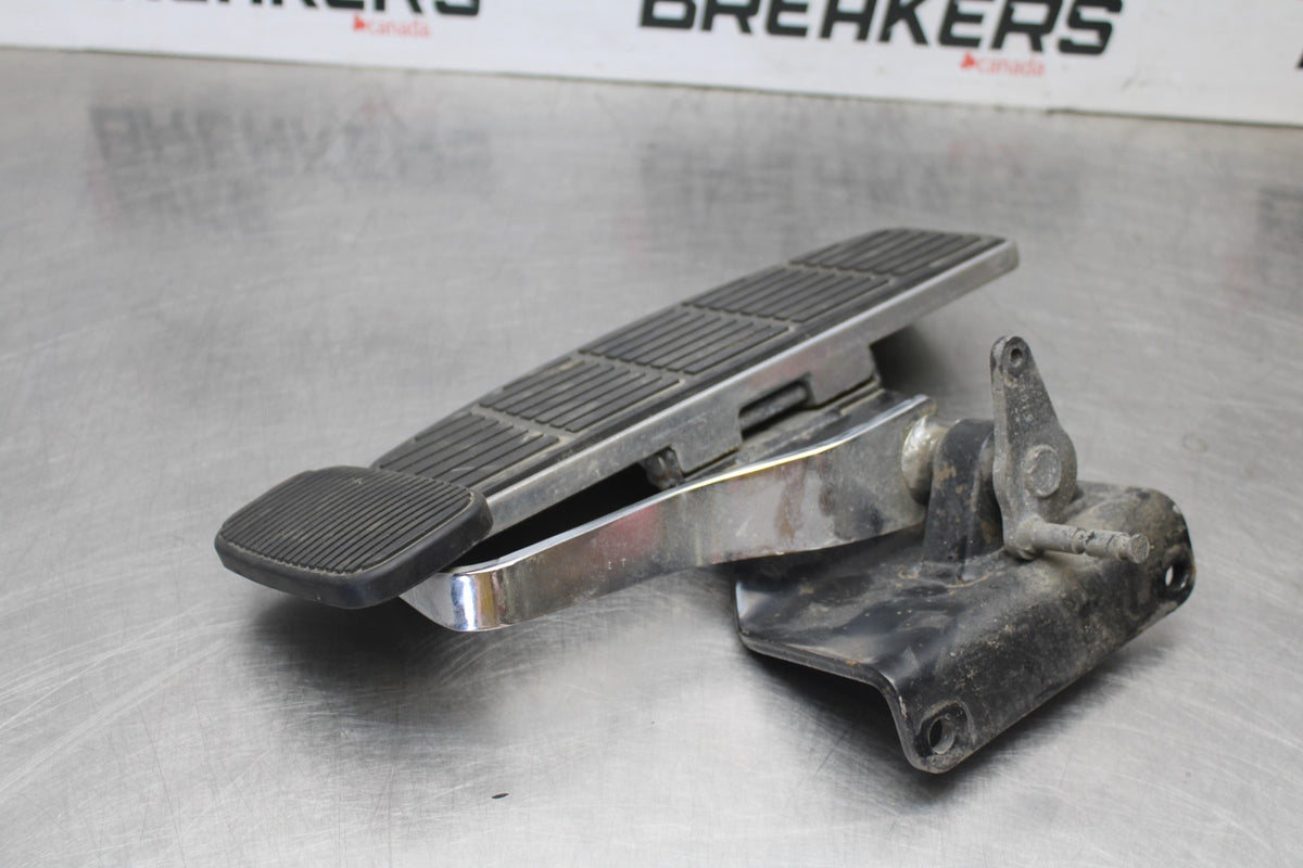 05-09 SUZUKI BOULEVARD C90 RIGHT FRONT FOOT REST PEG STEP BB918