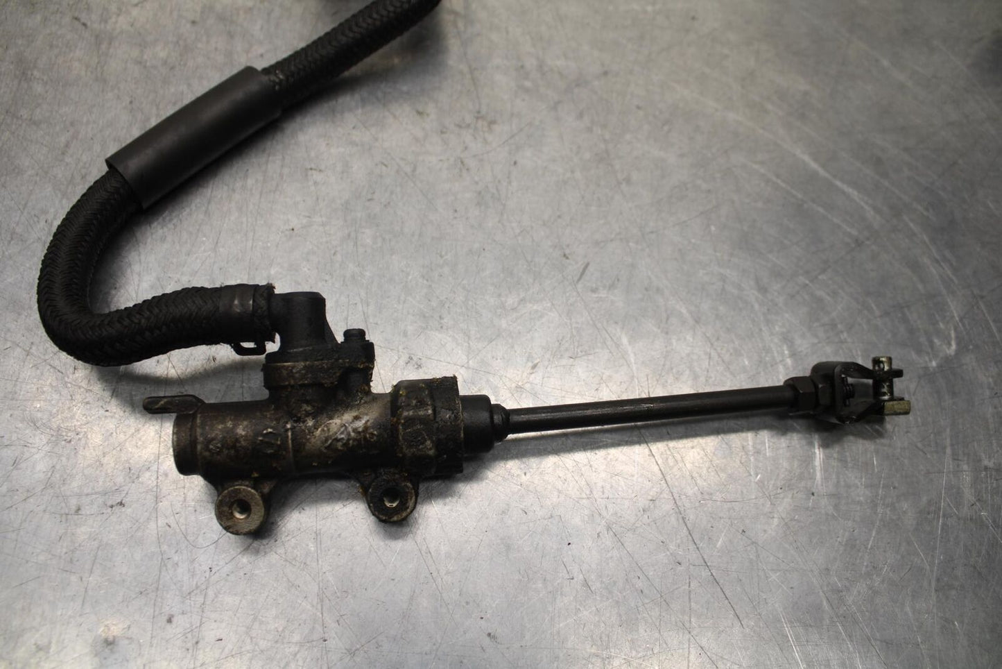 2001 Honda ST1100 REAR BACK BRAKE MASTER CYLINDER W RESERVOIR BB89