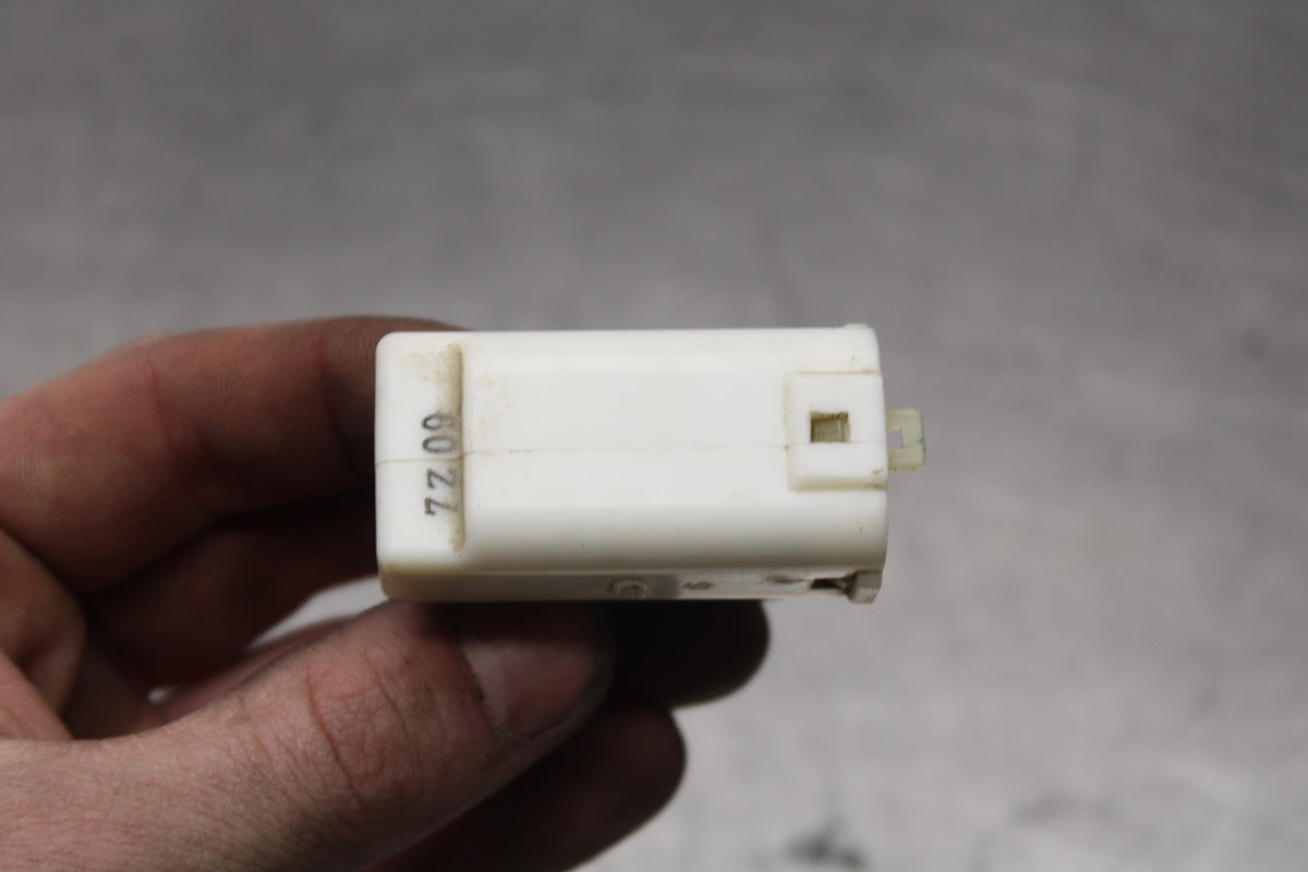 18 YAMAHA SUPER TENERE TIP OVER BANK ANGLE CRASH SENSOR SWITCH  BB832